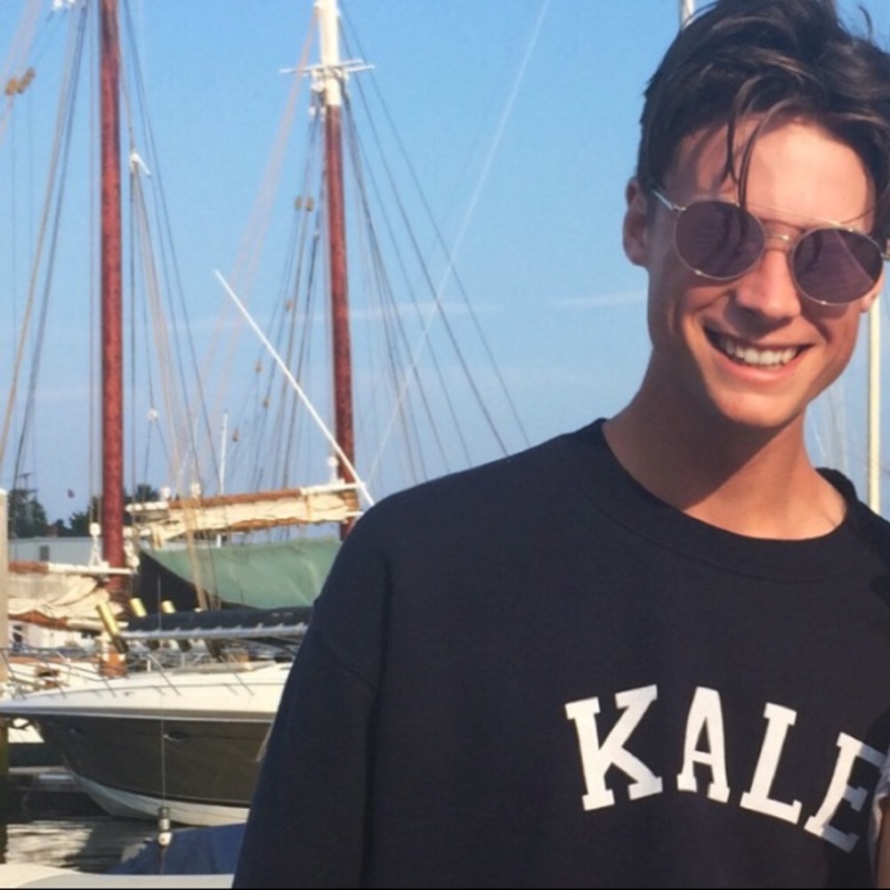 Meet your Posher, Sam